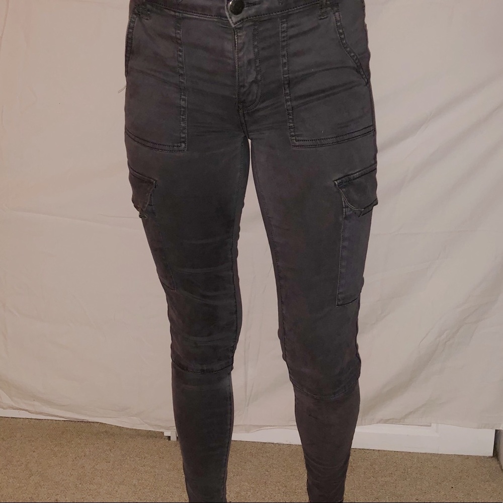 American Eagle Gray Cargo Pants